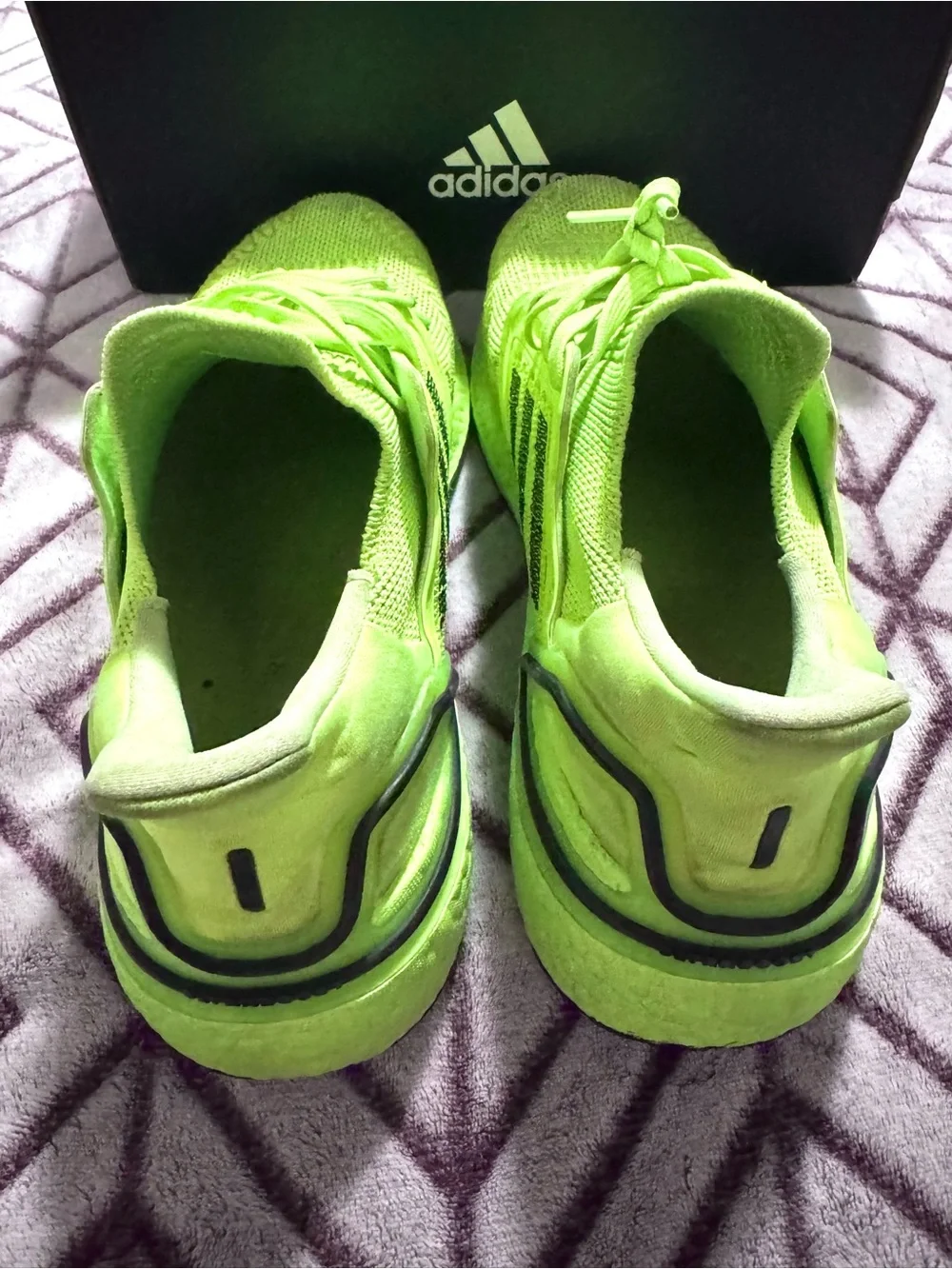 Adidas Ultraboost 20 Signal Green/Core Black Knit Running Shoes Size US 8 Mens